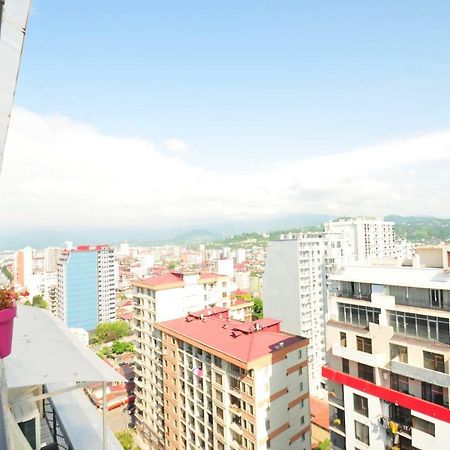 Apartments With A View Of The Trinity Holy Batumi Ngoại thất bức ảnh