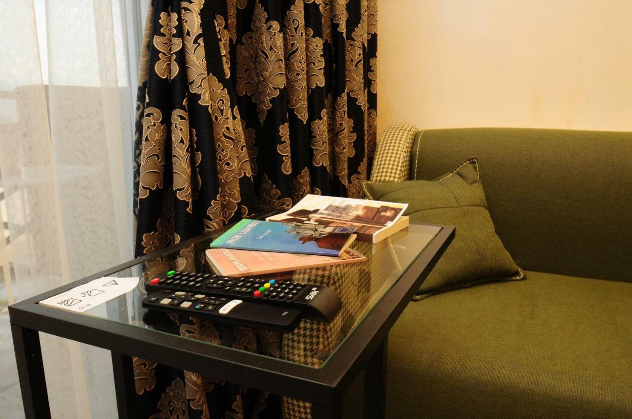Apartments With A View Of The Trinity Holy Batumi Ngoại thất bức ảnh