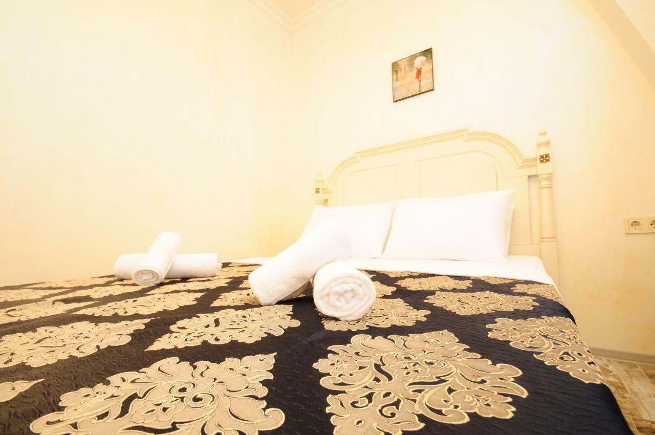 Apartments With A View Of The Trinity Holy Batumi Ngoại thất bức ảnh