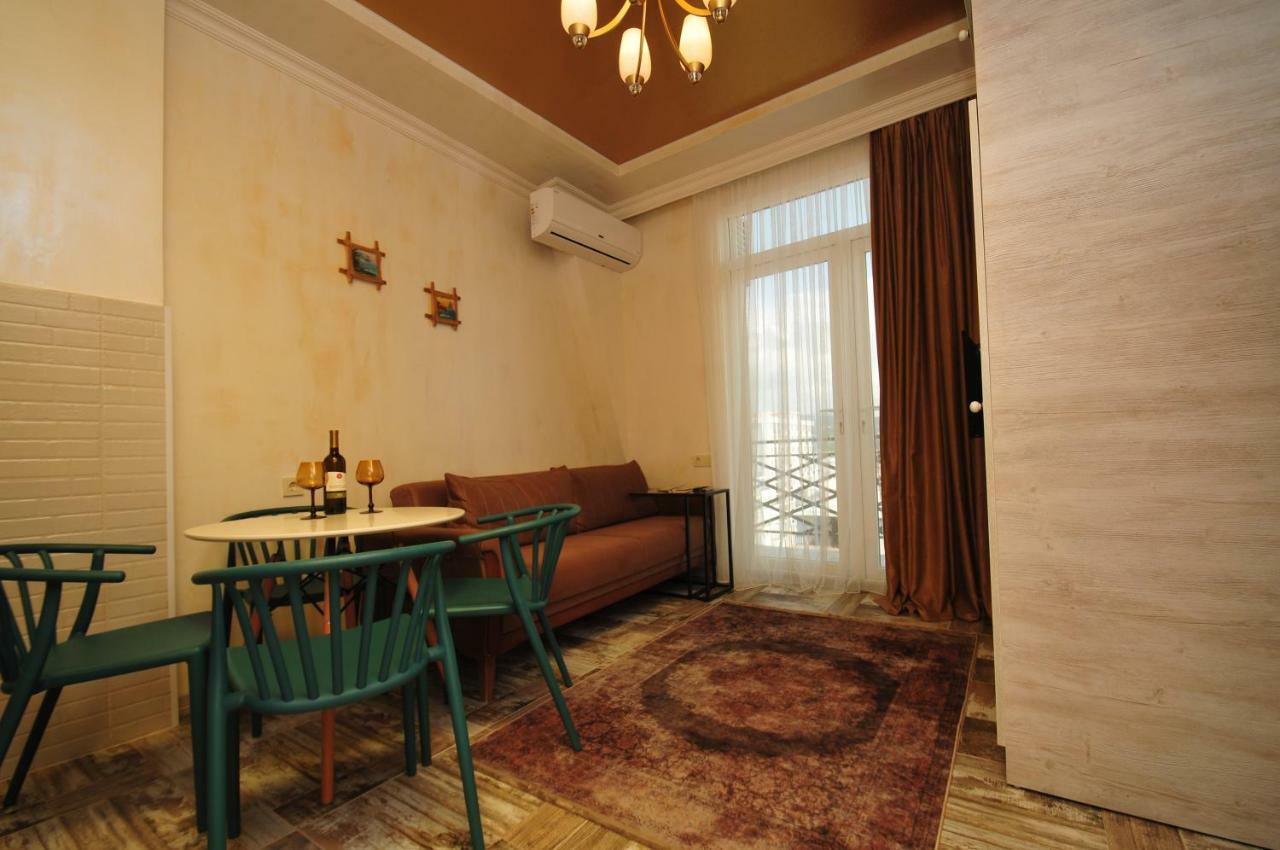 Apartments With A View Of The Trinity Holy Batumi Ngoại thất bức ảnh