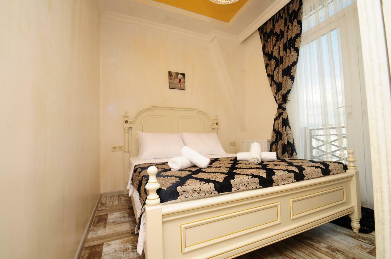 Apartments With A View Of The Trinity Holy Batumi Ngoại thất bức ảnh