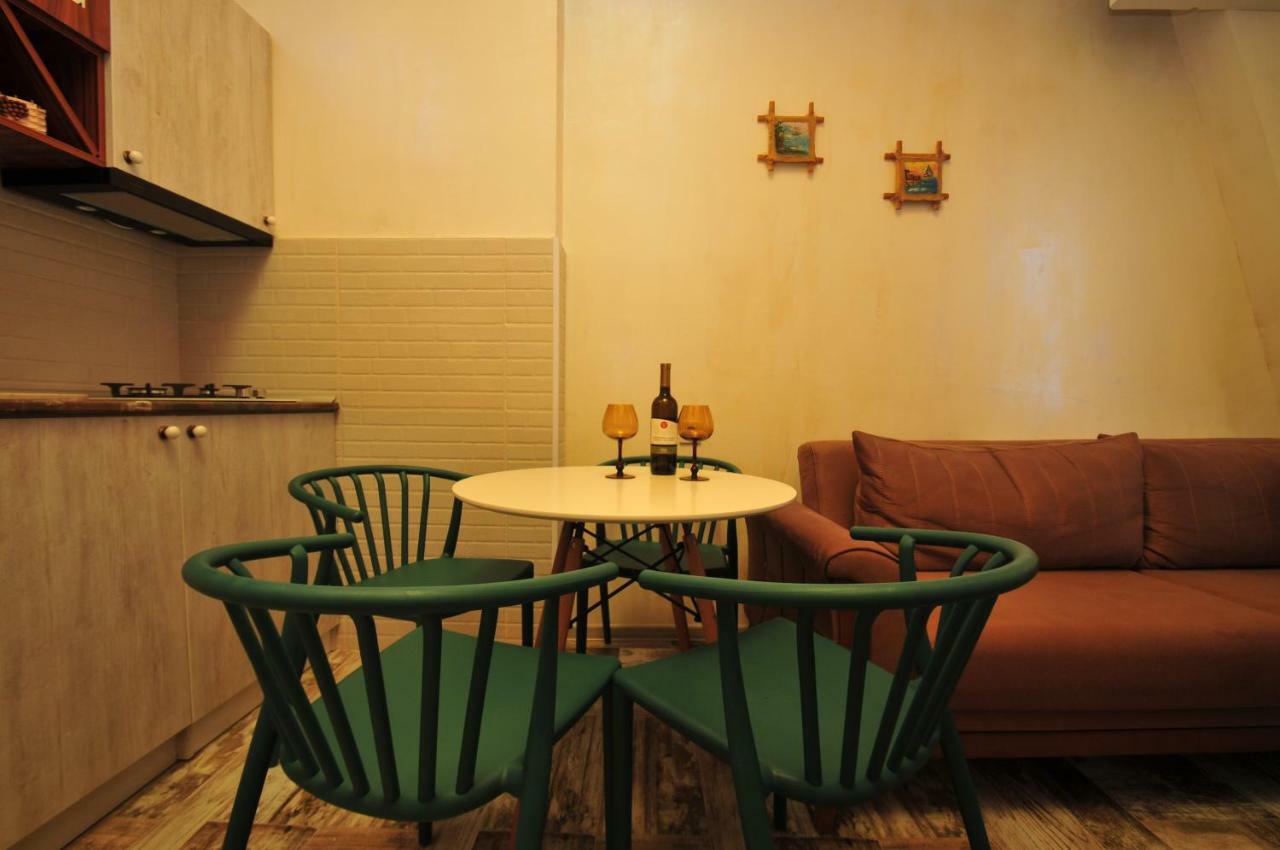 Apartments With A View Of The Trinity Holy Batumi Ngoại thất bức ảnh