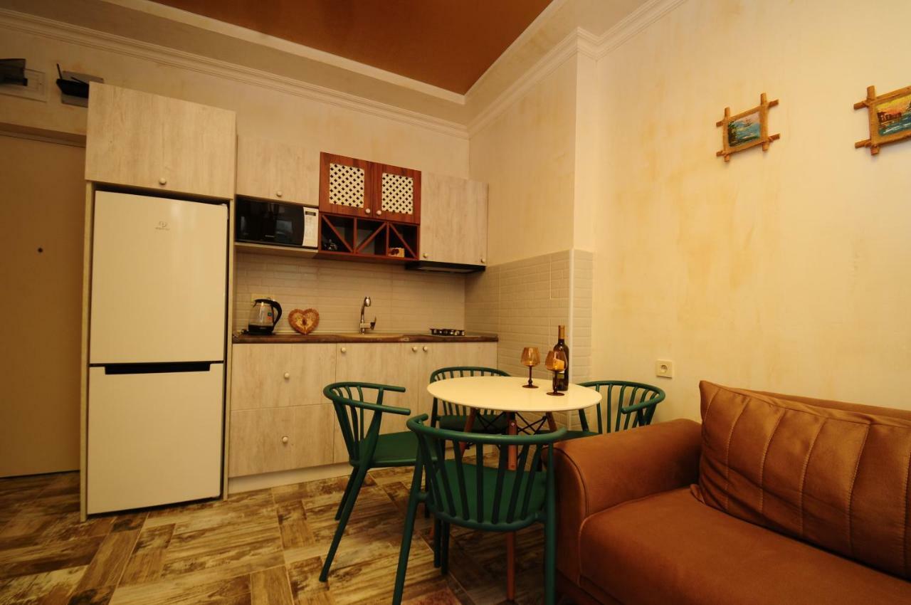Apartments With A View Of The Trinity Holy Batumi Ngoại thất bức ảnh